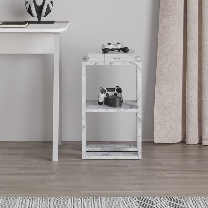 Éjjeliszekrény Lonie - Carrara Marble-VASBÚTOR