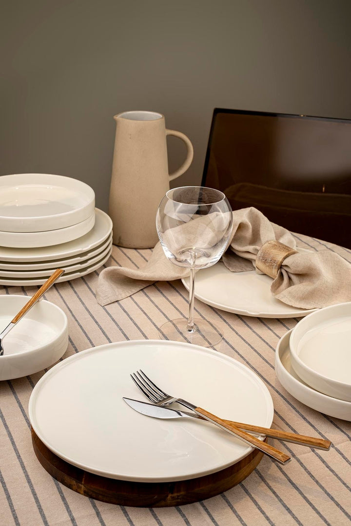 Étkészletek (18 db), 719KTP9855-VASBÚTOR