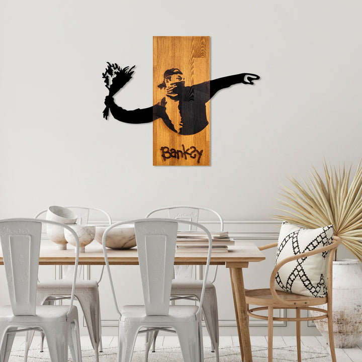 Fa fali dekoráció, Banksy - Flower Thrower-VASBÚTOR