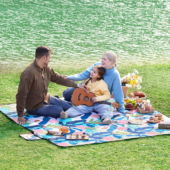 Piknik takaró, strand szőnyeg 200 x 150 cm, színes levelek minta-VASBÚTOR