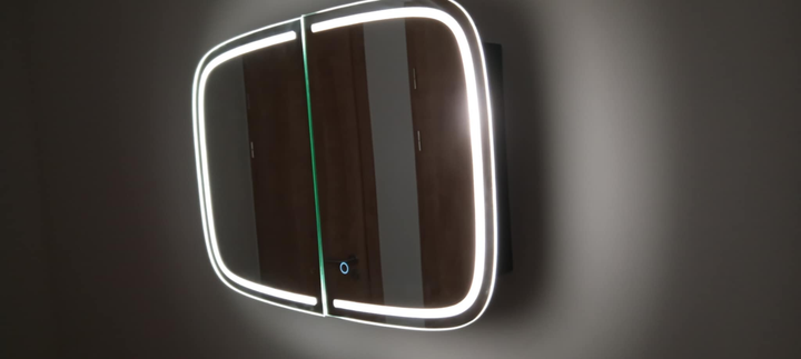 Tükörszekrény világítással, Fali szekrény, AC csatlakozóval és 2 USB porttal, fekete Outlet-VASBÚTOR